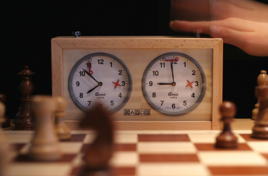 Pendule d'échecs — la question du temps nécessaire pour progresser